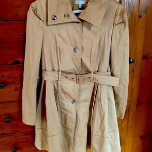 Gorgeous Trench Coat - Perfect for Spring!🌷